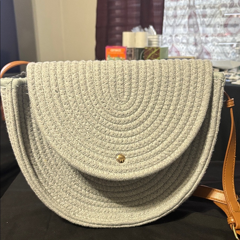Elegant Light Blue Crossbody Bag